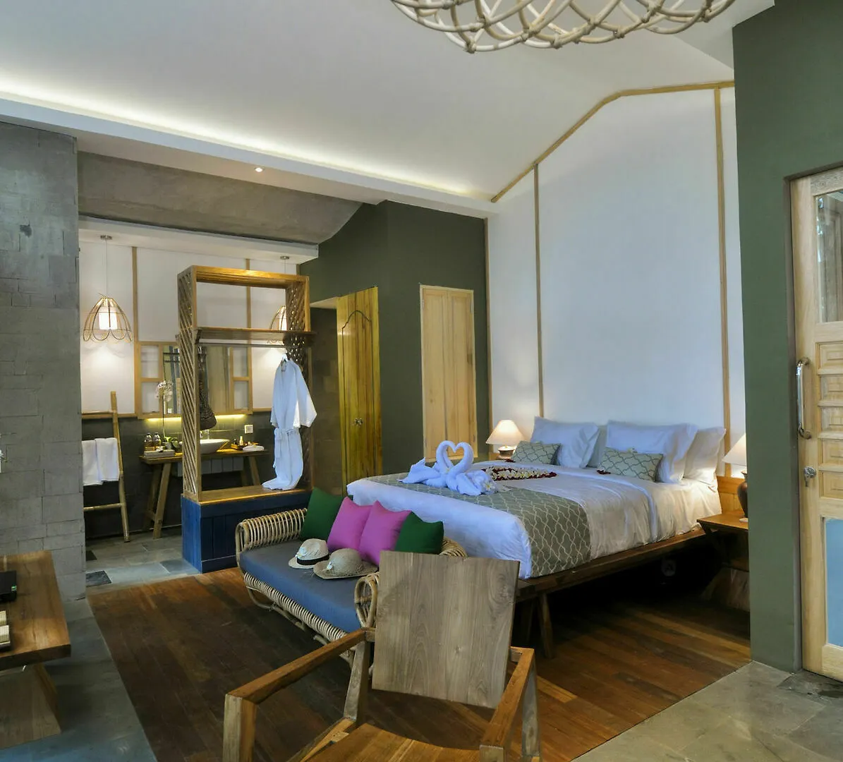Amora Ubud Villas Hotel